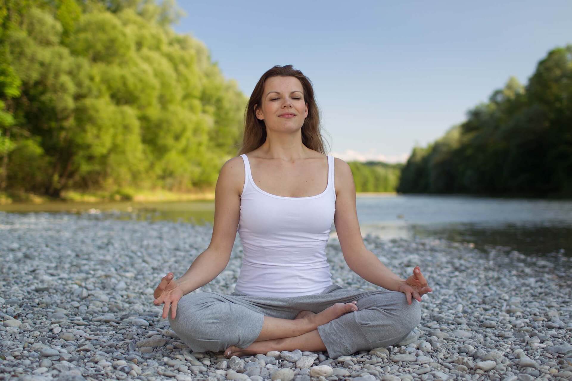 8 Eye Exercises to Relax and Strengthen Your Eye Muscles